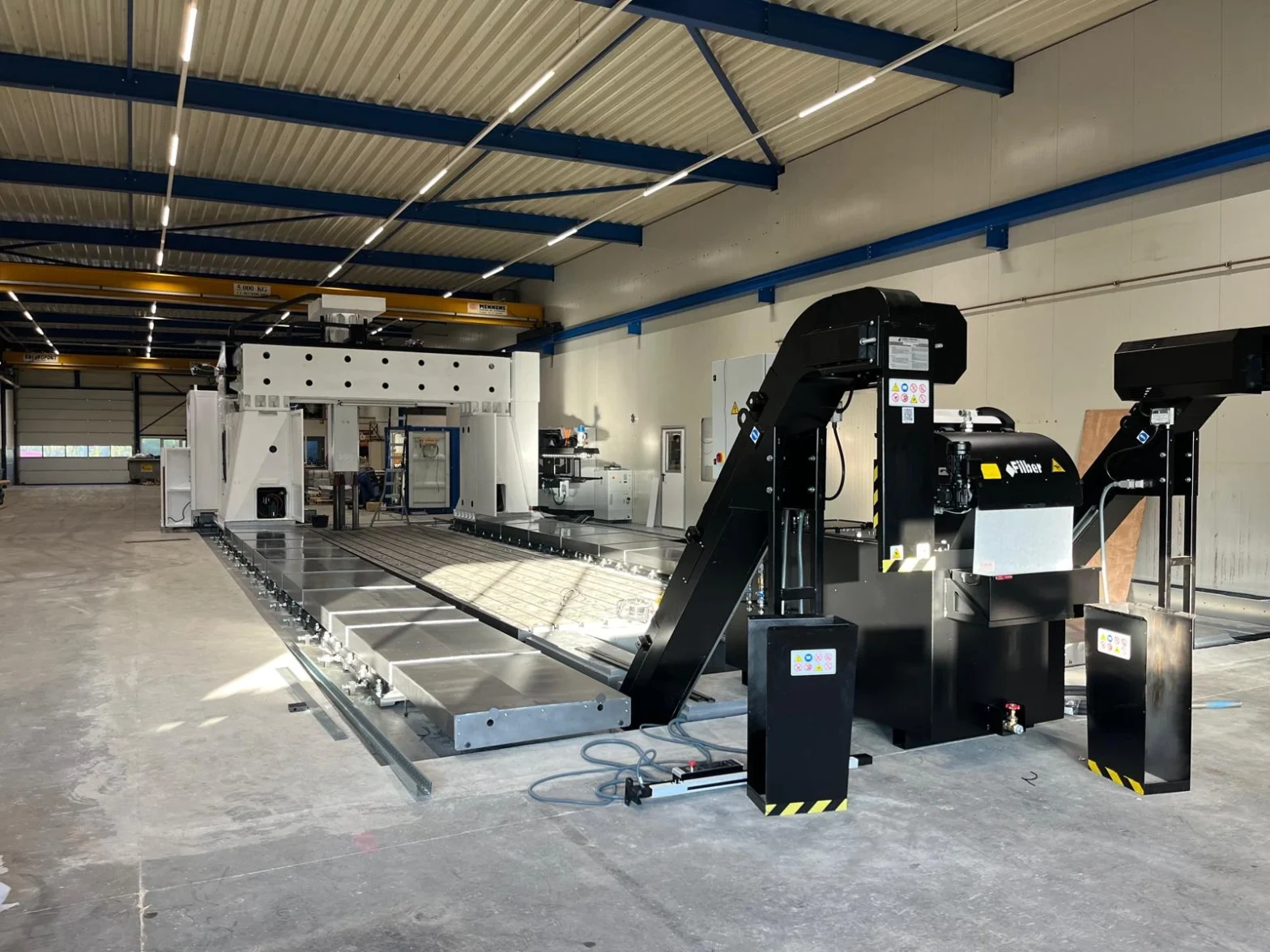 nieuwe grote freesbank voor groot freeswerk